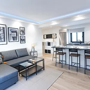 https://apartamentos-extremadura-by-rent-me.1costadelsol.com
